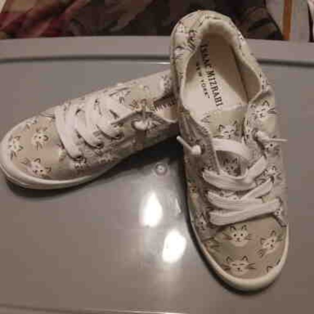 Canvas Tennis Shoes with Cute Cats - Picture 2 of 4